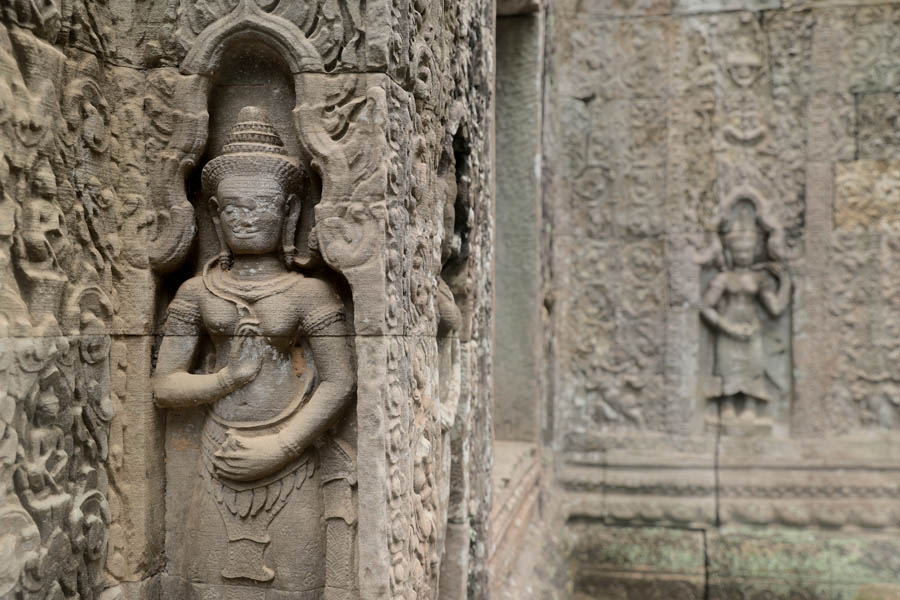 Ruins of angkor - Backpacking Romance