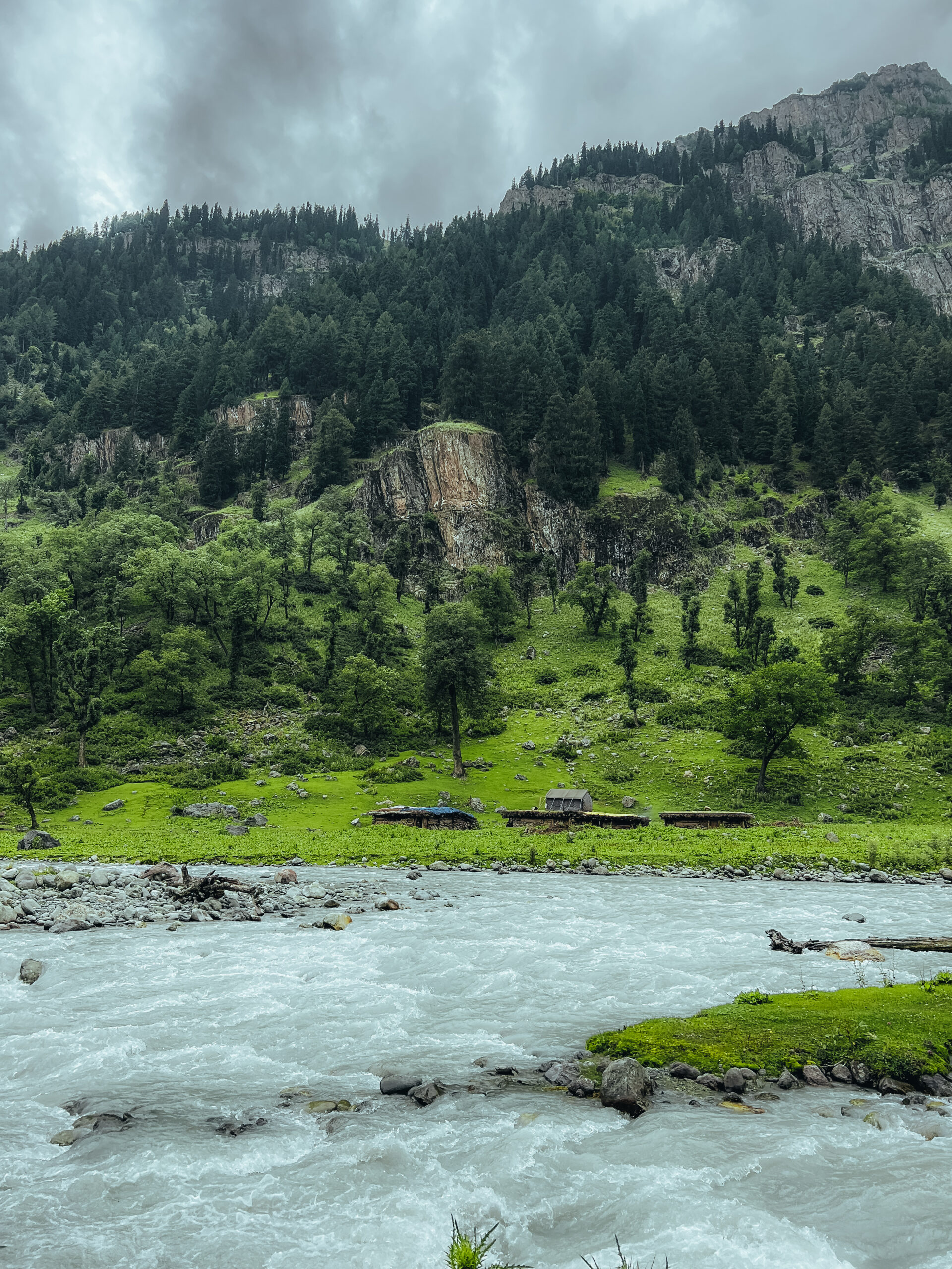 Nargis Kashmir Trek Photo