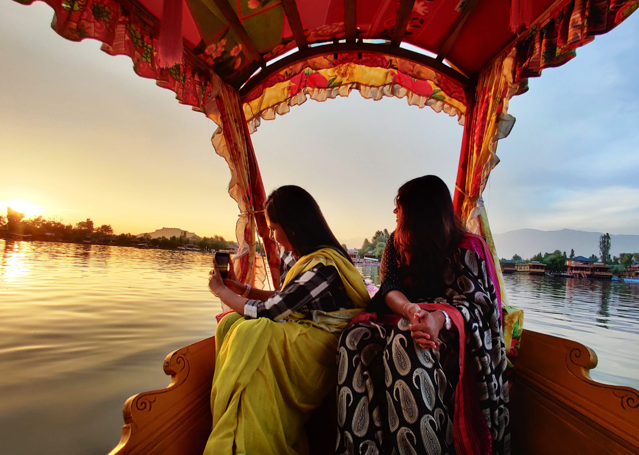 In Kashmir, with Snigdha. She has been a saree companion in many of my trips. 