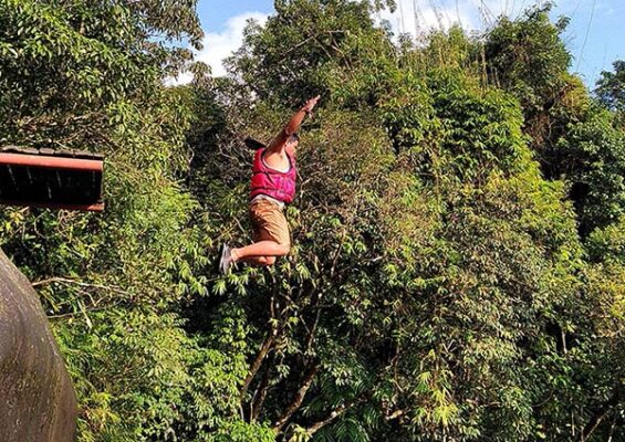 Joydeep the gypsy chiring Cliff Jumping in Umkhakoi lake in Mawlyngbna Meghalaya