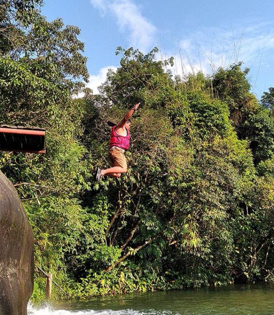 Joydeep the gypsy chiring Cliff Jumping in Umkhakoi lake in Mawlyngbna Meghalaya