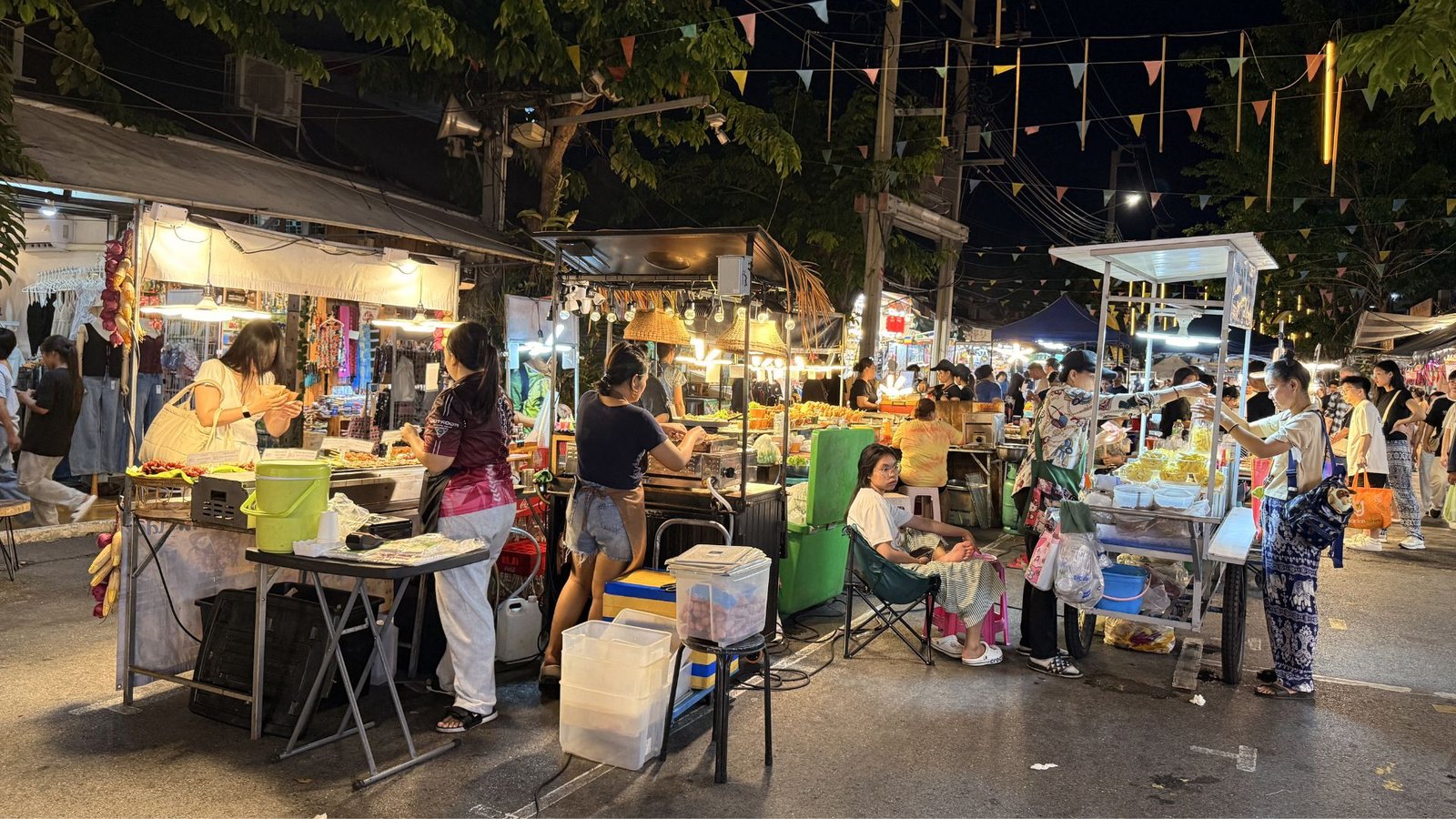chatuchak weekend market bangkok