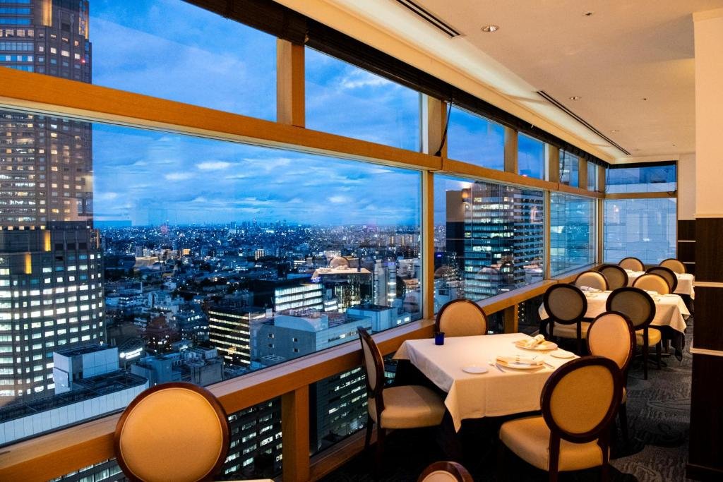 where to stay in tokyo